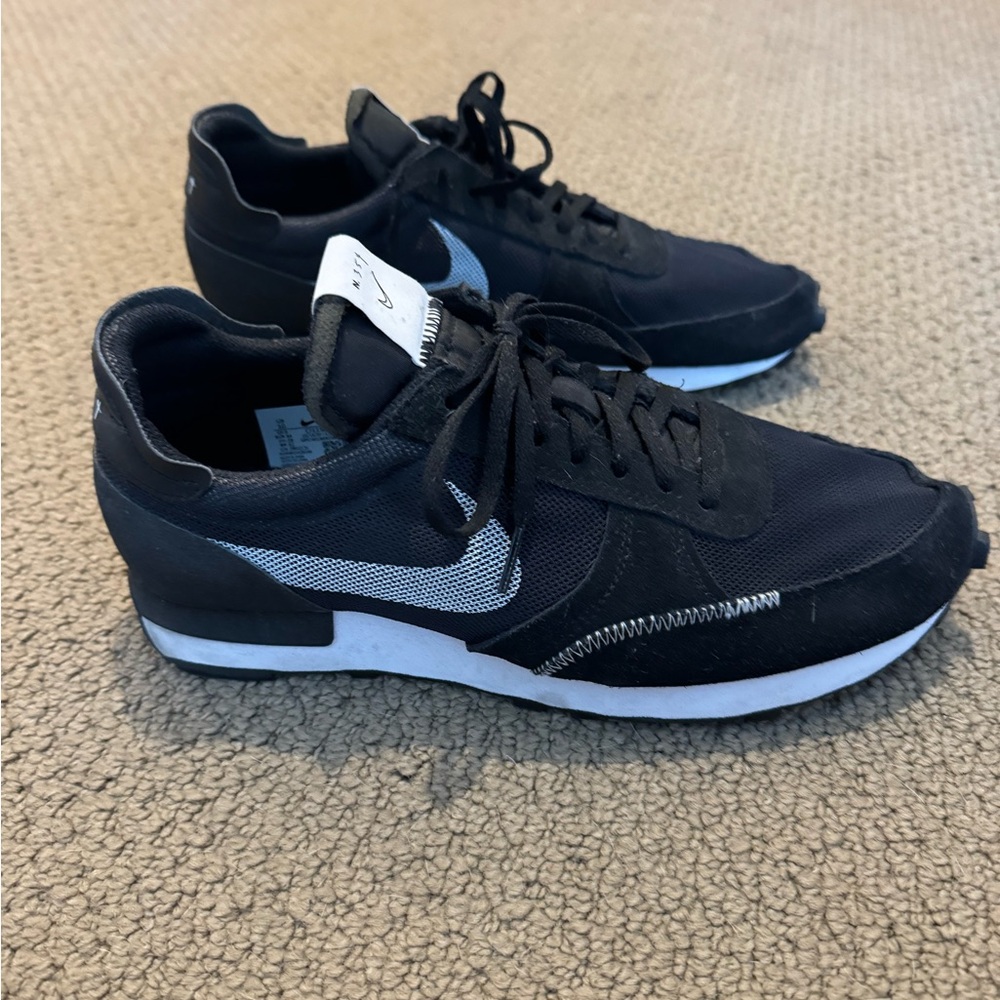 Nike daybreak men’s size 10
